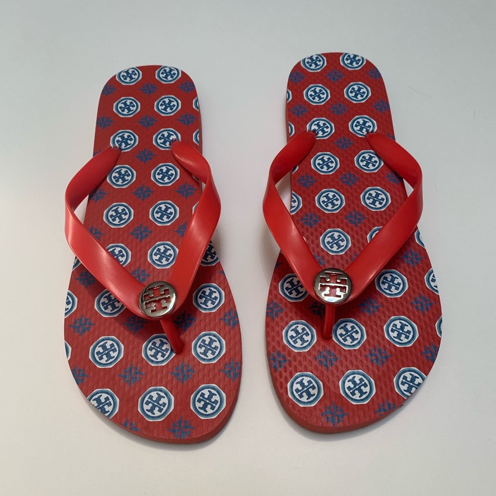 tory burch flip flops